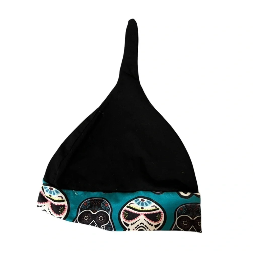 Baby beanie 6 m Day of the Dead Black & Teal Skull Print Hat Dia De Los Muertos